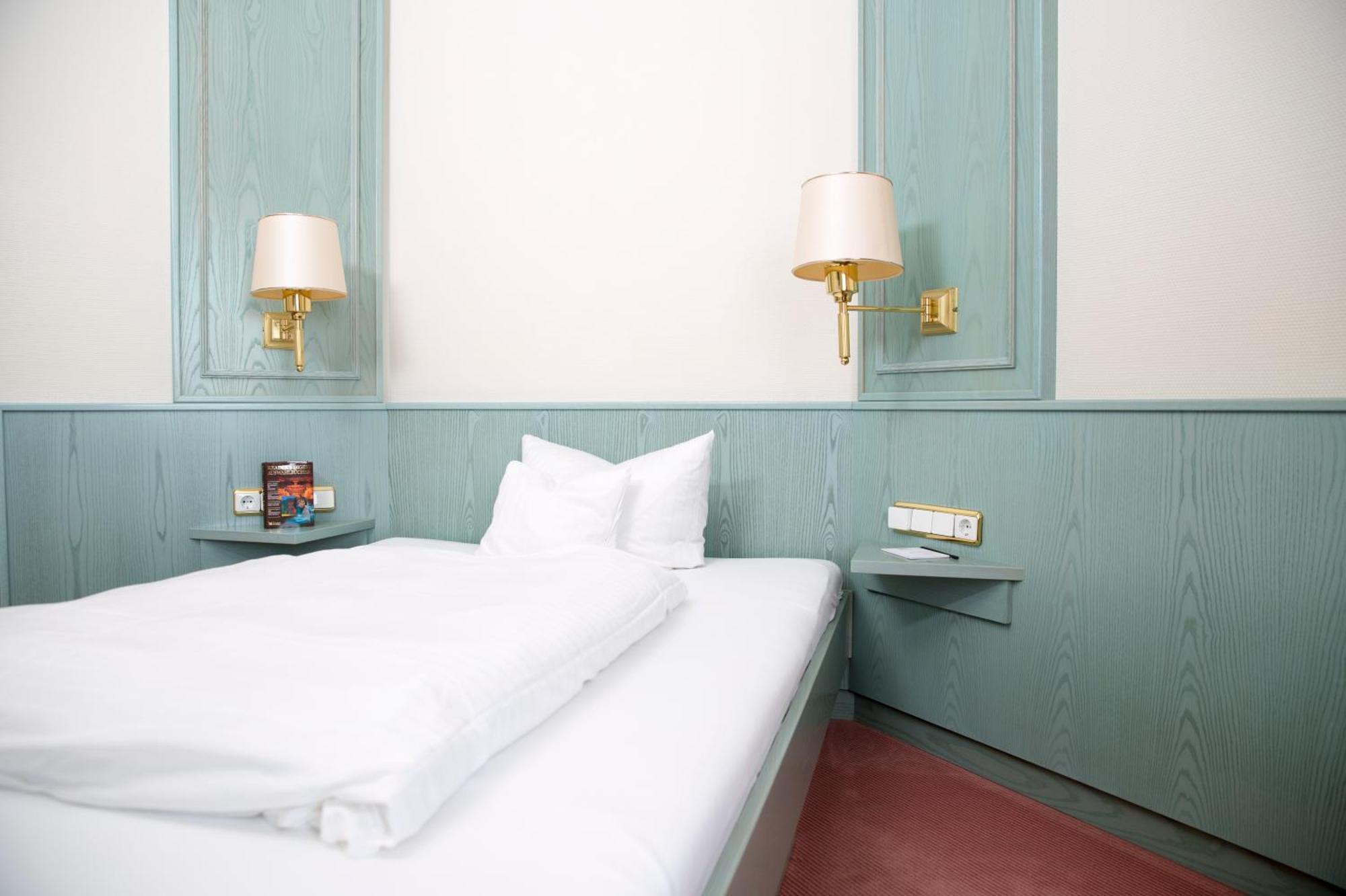 Hotel Dietmayr Neumarkt in der Oberpfalz Esterno foto